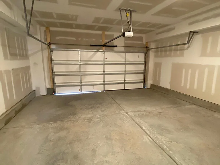 221 Adobe Pl — Photo 29
