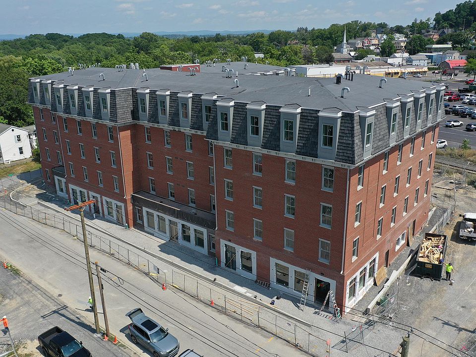 Building Photo 3