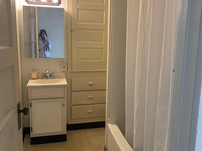 200 W Main St #32 — Photo 7
