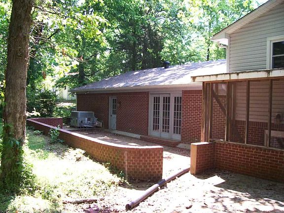 5th image of 801 Macedonia St