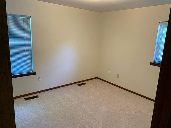 5th image of 315 Burman Ln