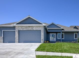 8004 N 167th St, Bennington, NE 68007