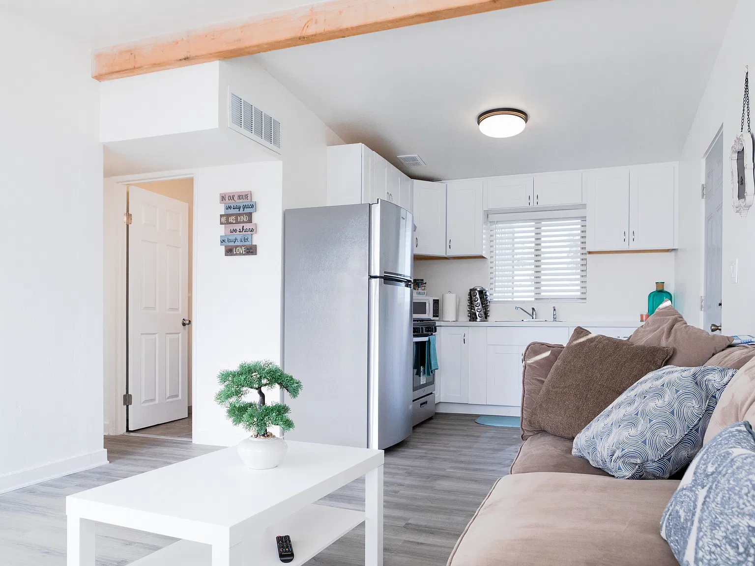 2 bed, 800 sqft, $2,000 — Photo 4
