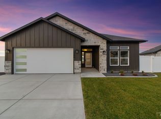 1266 Crestview Dr, Twin Falls, ID 83301