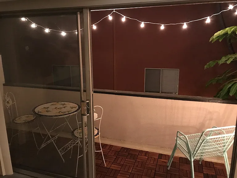 1225 Barry Ave #7 — Photo 9