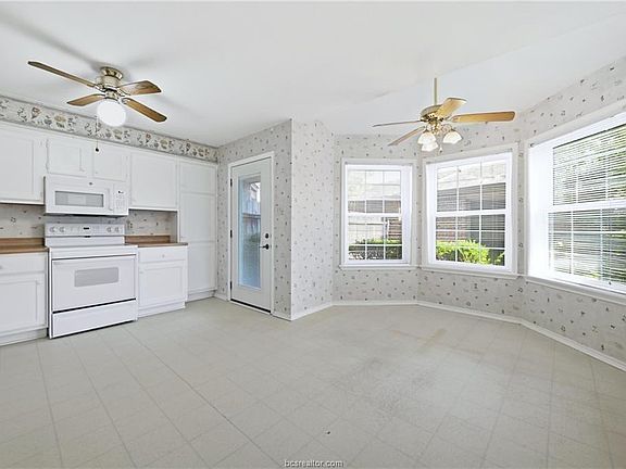 4th image of 2400 Longmire Dr APT 103