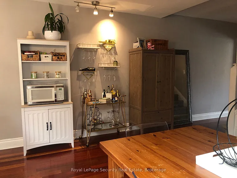 380 Crawford St #2 — Photo 9
