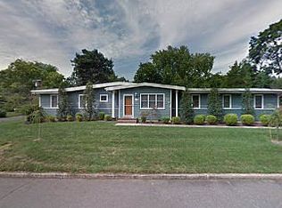 302 Parkview Ter, Lincroft, NJ 07738