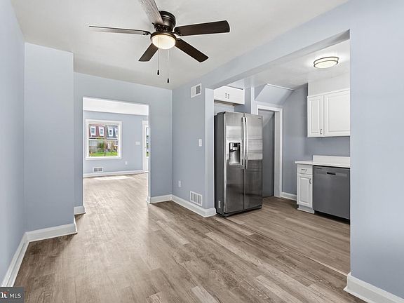 4th image of 2123 Graythorn Rd