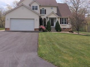 224 Shady Lake Dr, Shady Spring, WV 25918