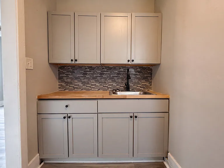 5801 Toledo St — Photo 6