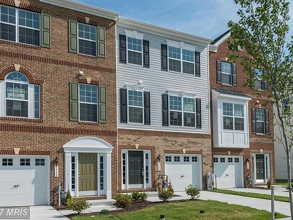 3rd image of 7721 Town View Dr