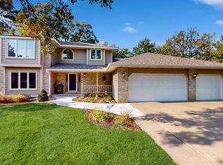 12166 Kerry St NW, Coon Rapids, MN 55433