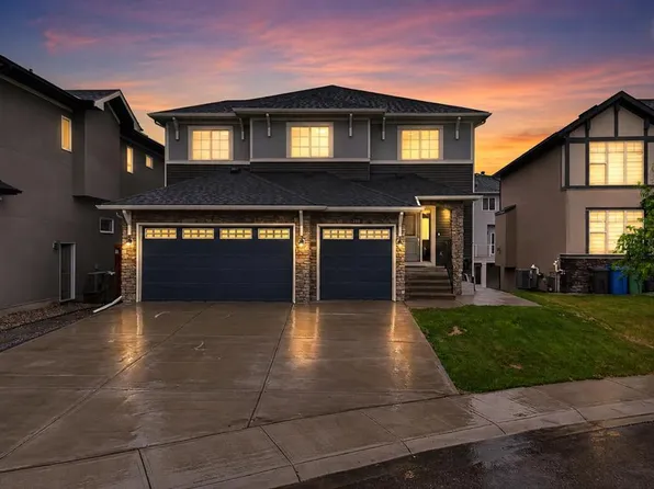 109 S Kinniburgh Cv, Chestermere, AB T1X 0Y6