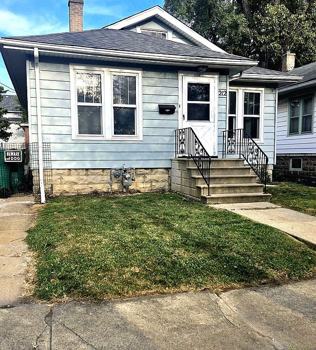 1st image of 212 Willow Ave