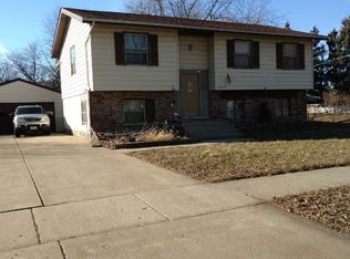 1307 Edgerton Dr, Joliet, IL 60435