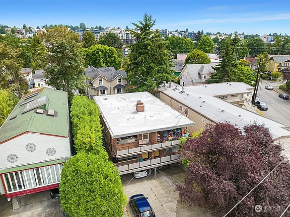4th image of 6506 NE 4th Avenue NE