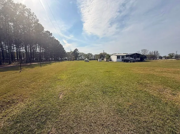 18773 Orchard Dr, Summerdale, AL 36580