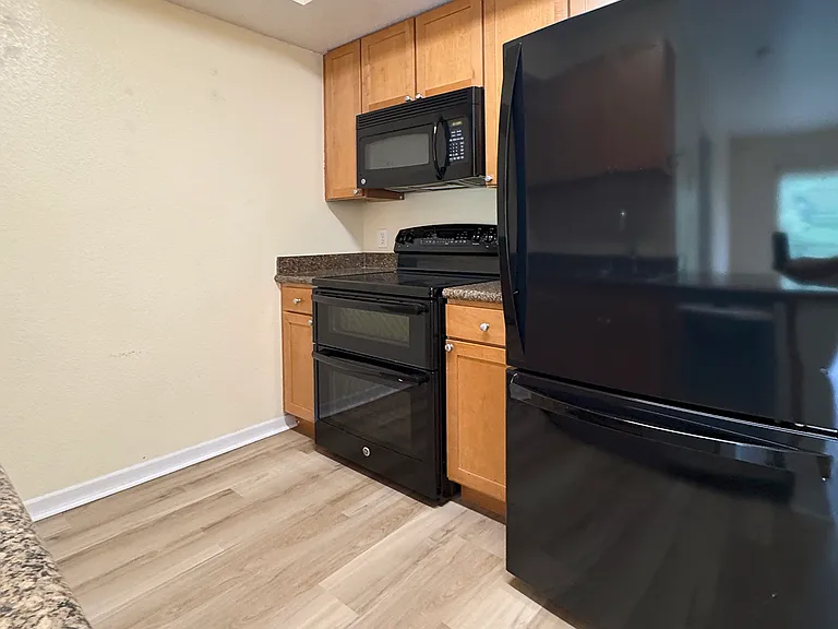 1623 Saint Paul St #405 — Photo 11