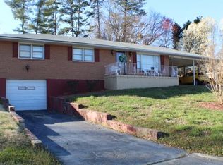 243 Timberlake Dr, Danville, VA 24540