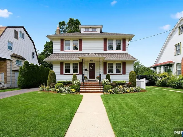156 Larch Ave, Teaneck, NJ 07666