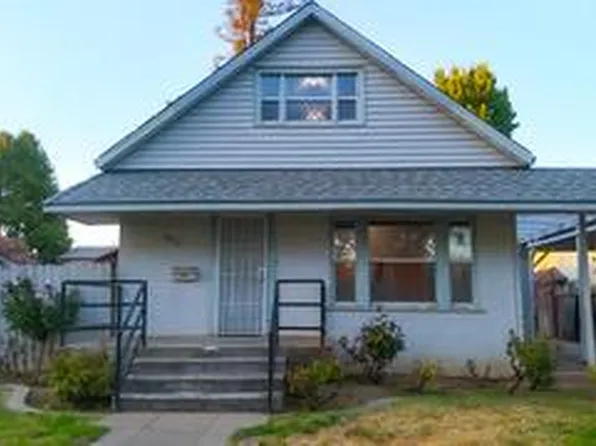 411 W Locust St, Lodi, CA 95240