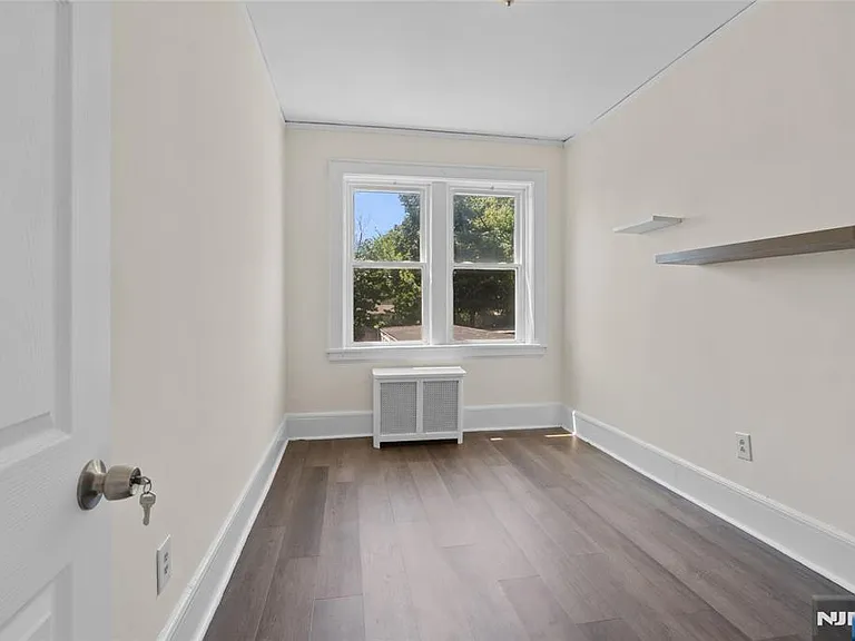 60-62 Elmwood Ave — Photo 10