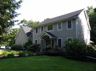9 Rock Ridge Dr, Winslow, ME 04901