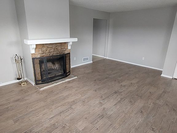 2nd image of 11002 NW Player Dr APT D