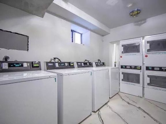 4th image of 480 Washington Ave #2