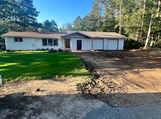 510 Pleasant St W, Nevis, MN 56467