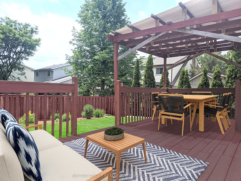 Kitchener House for rent - 3 Bedrooms — photo 11