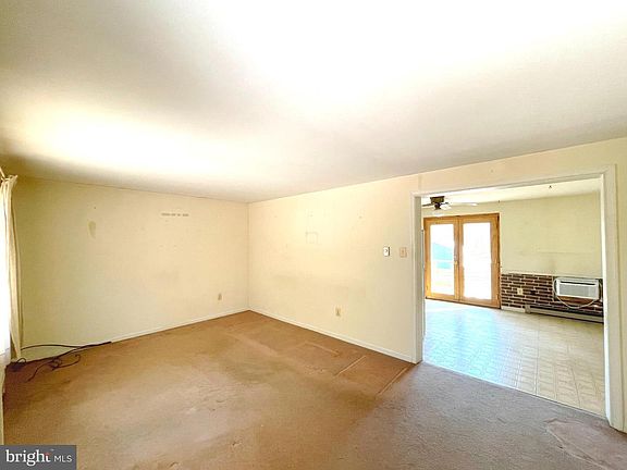 5th image of 11414 Fort Washington Rd