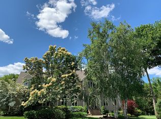 1 Apple Ridge Dr, Natick, MA 01760