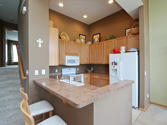 2nd image of 15356 Falk Dr N