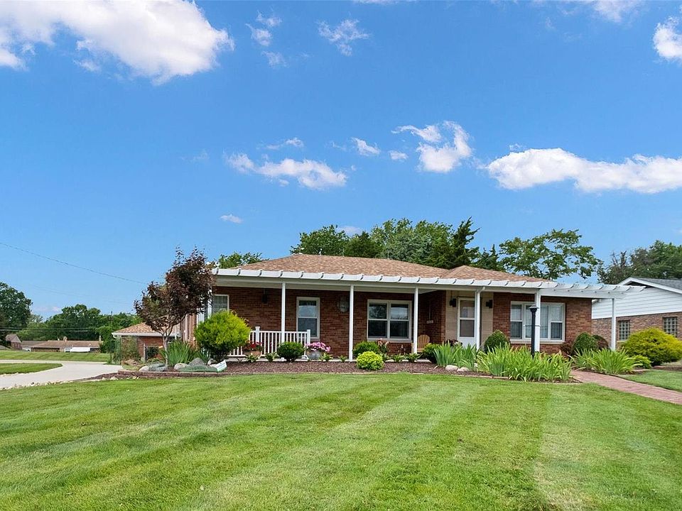 8411 Valcour Ave, Saint Louis, MO 63123 Zillow