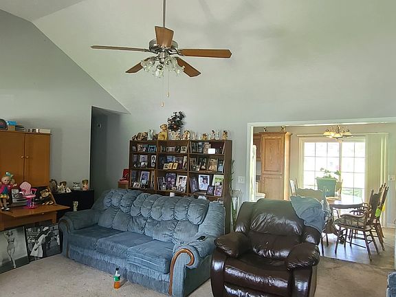 2nd image of 106 Garden Dr
