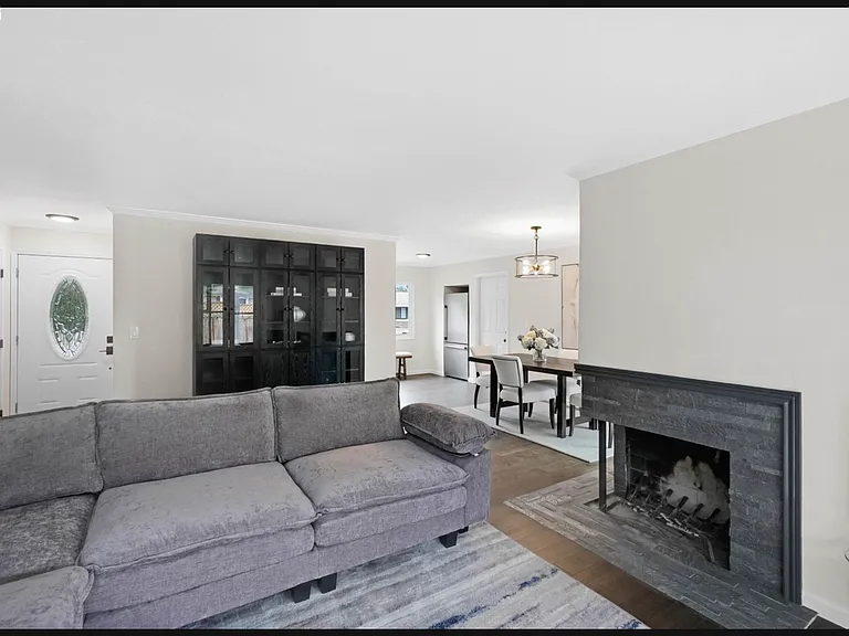 7 Newhall St — Photo 25