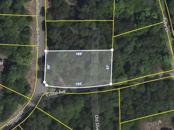 192 Fountain Dr, Gouldsboro, PA 18424