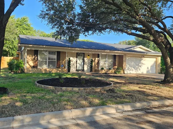 5660 Conlin Dr, Fort Worth, TX 76134