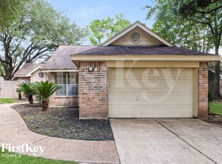 8518 Pearl Lake Dr, Houston, TX 77095