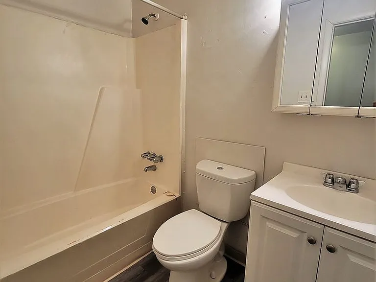 East Liberty - Pittsburgh Apartment Rentals — Photo 5