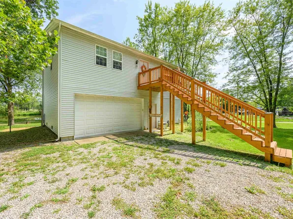 67 Salt Creek Rd, Nashville, IN 47448