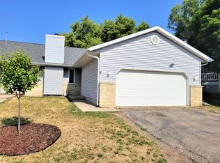 8 Corona Ct, Madison, WI 53719