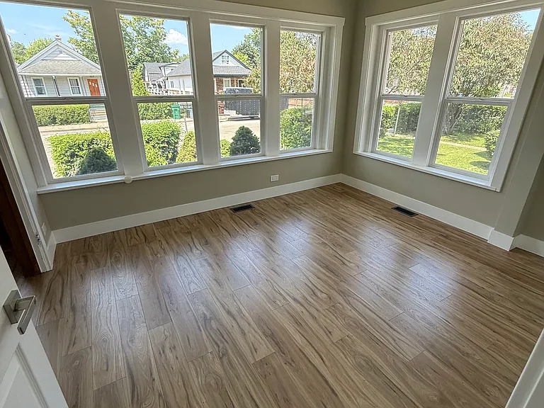 1004 Hacker Ave — Photo 3