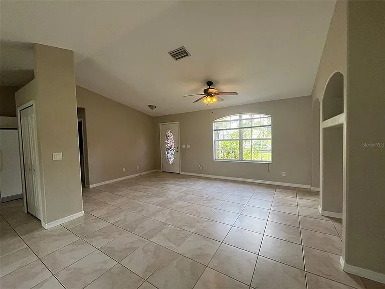 3605 Caballero Ave — Photo 6