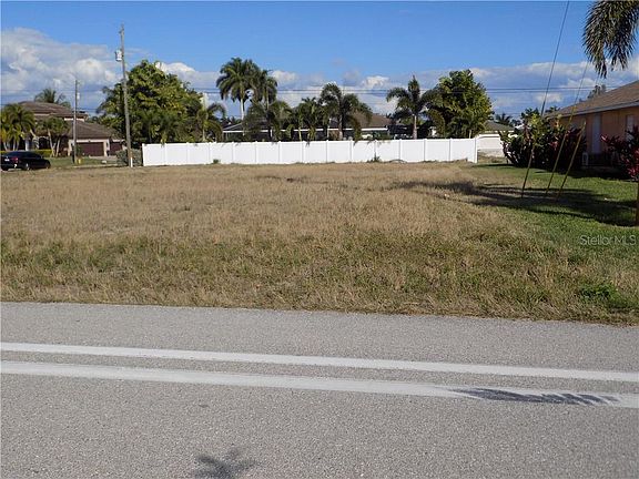 2nd image of 5203 Agualinda Blvd