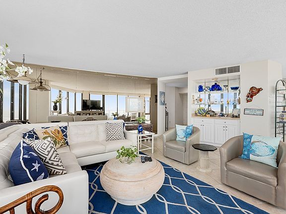 4th image of 334 Padre Blvd #1502