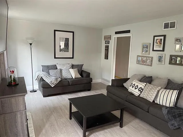 3340 Karen Way photo 1