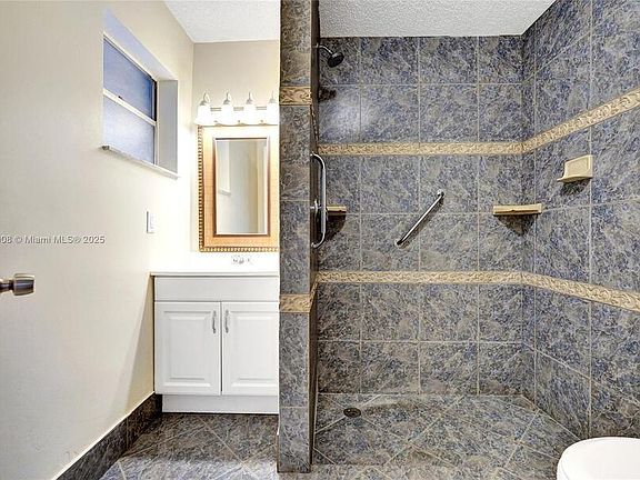 4th image of 4451 NW 110th Ave #2